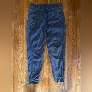 Athleta Trekkie North Joggers Size 6